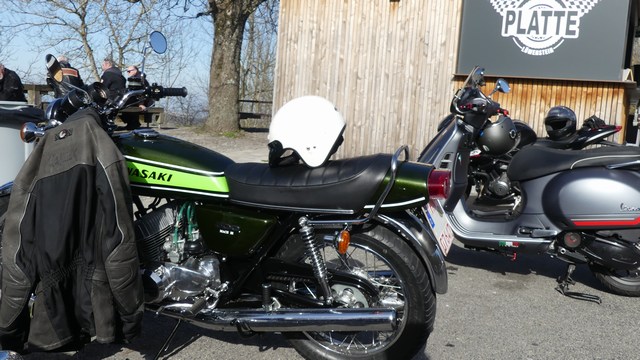 P1350087 KH350 Mach III.JPG