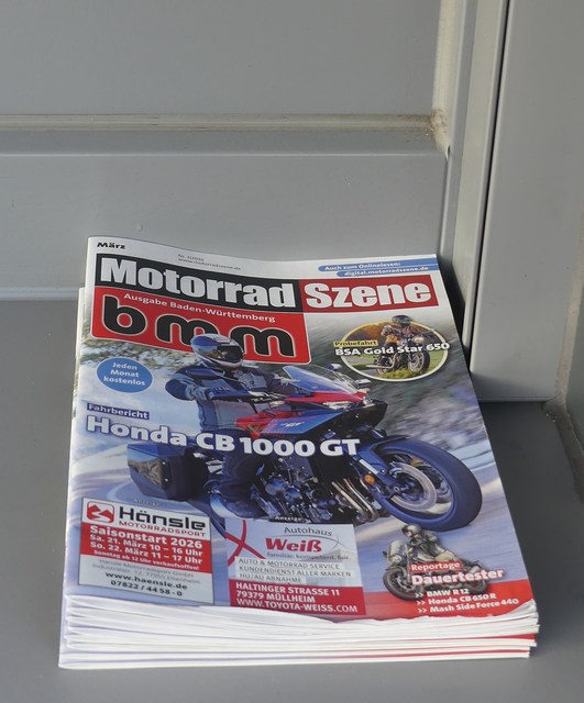 P1350089 Motorradszene.jpg