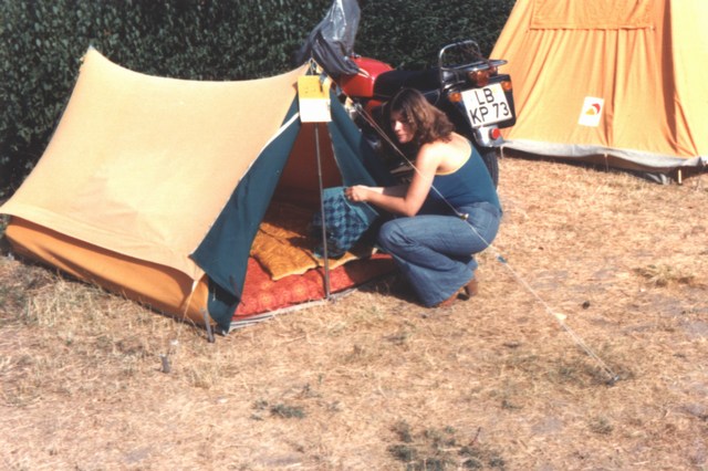 mini-04-Camping.jpg