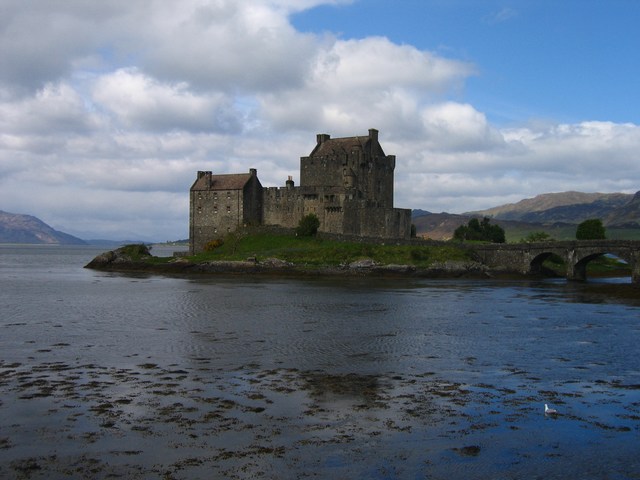 06027-Eilean Dohan Castle.jpg