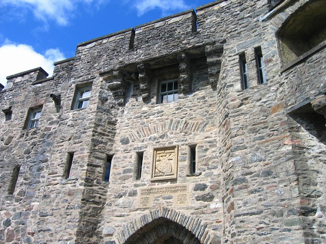 06032-Eilean Dohan Castle.jpg