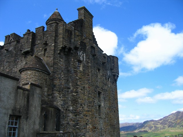 06062-Eilean Dohan Castle.jpg