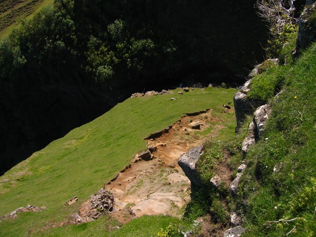 06120-Beim Kilt-Rock Wasserfall.jpg