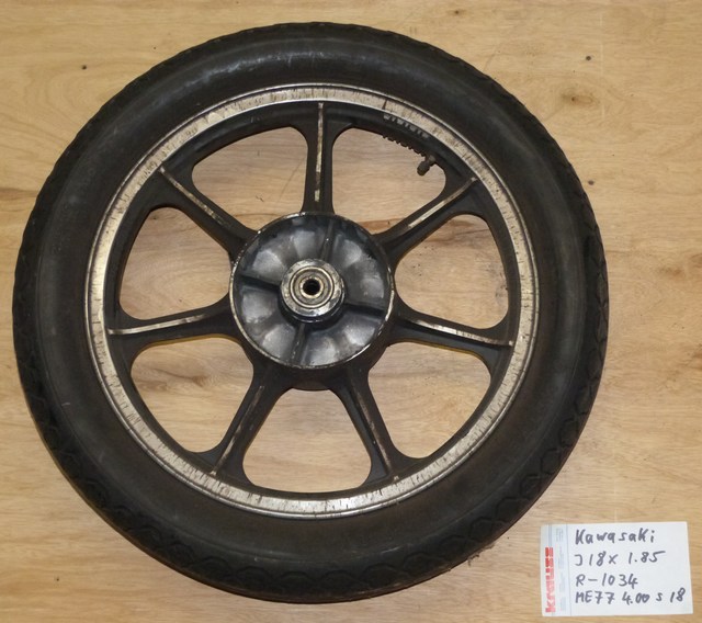 Kawasaki 18x1-85 Hinten2