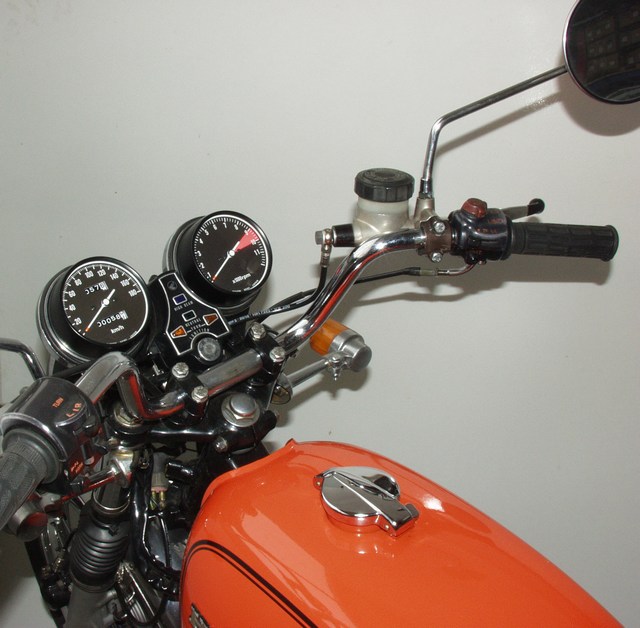 mini-CB500T-04.jpg