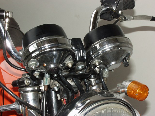 mini-CB500T-17 Instrumentenbecher Chrom.jpg