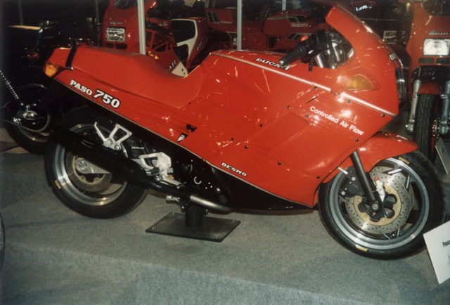 Ducati Paso 750