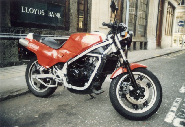 NS250F